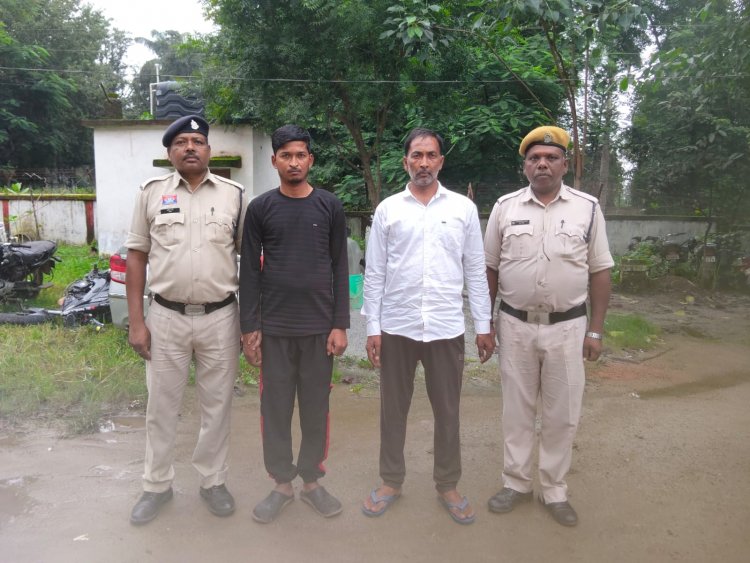 नारायणपुर में ‘ऑपरेशन आघात’ के तहत बड़ी कार्रवाई: 3.20 लाख के गांजे और मोबाइल के साथ 2 तस्कर गिरफ्तार